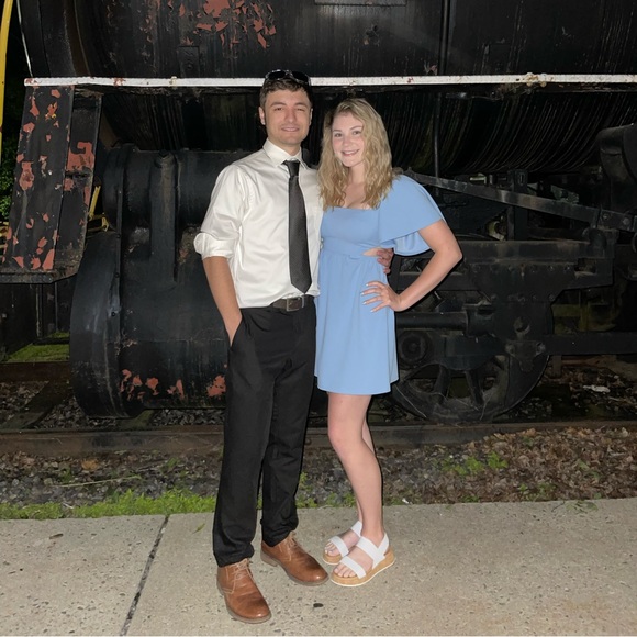 Meet your Posher, Breena🌸 - Picture 7 of 11